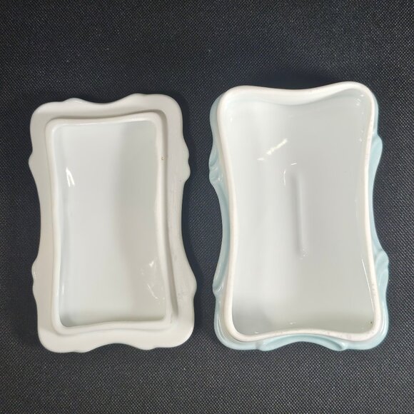 Hand Painted Rectangular Vintage Porcelain Dresser Box With Scalloped Edge - Picture 6 of 10